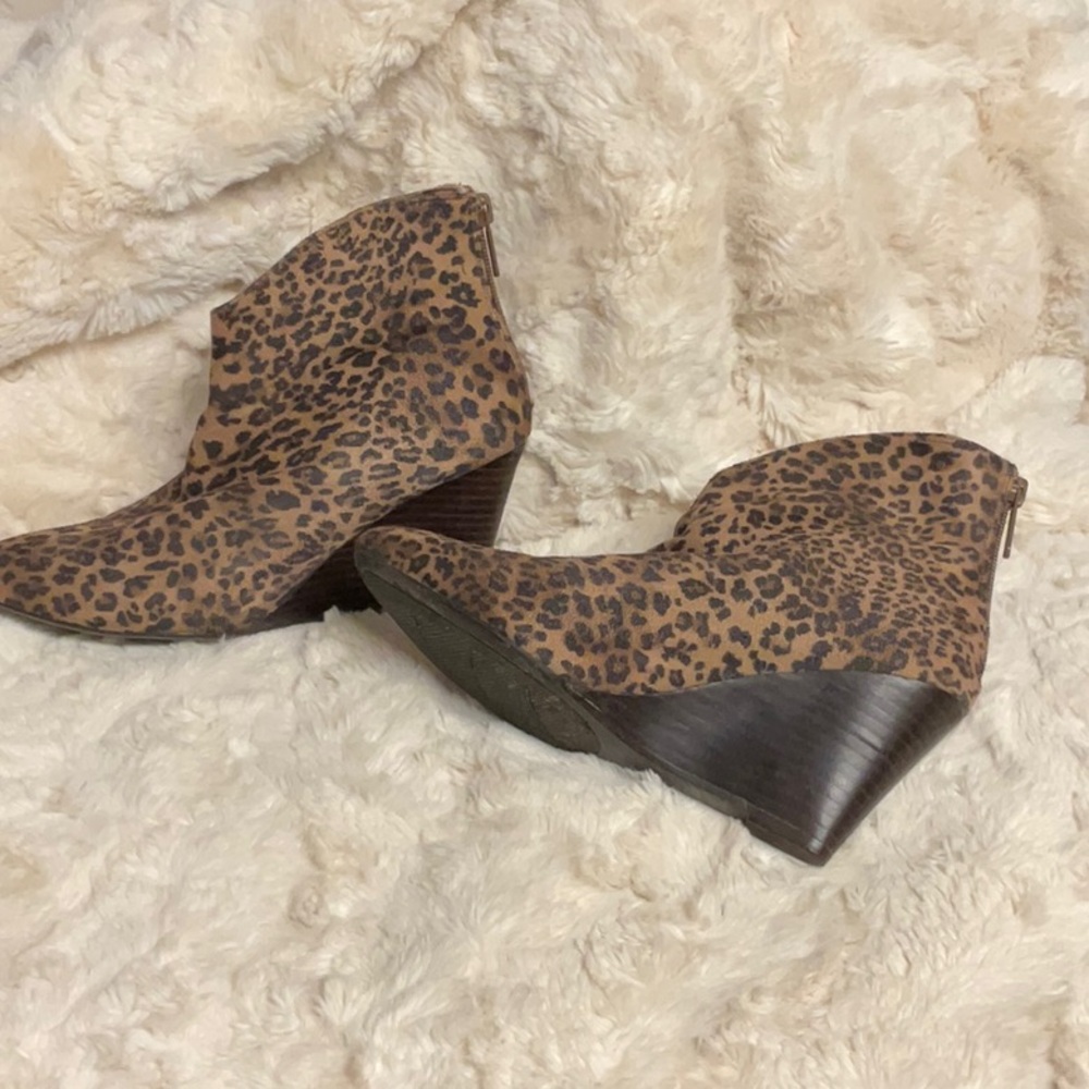 Leopard Print Wedge Ankle Boots - Picture 4 of 5